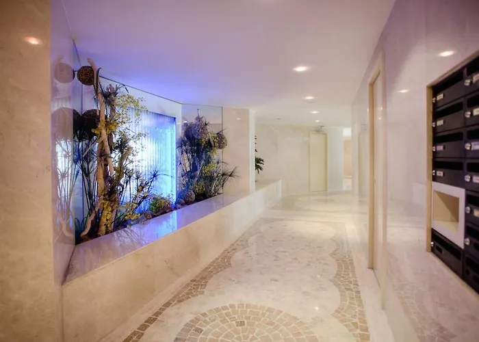 With Seafront Terrace